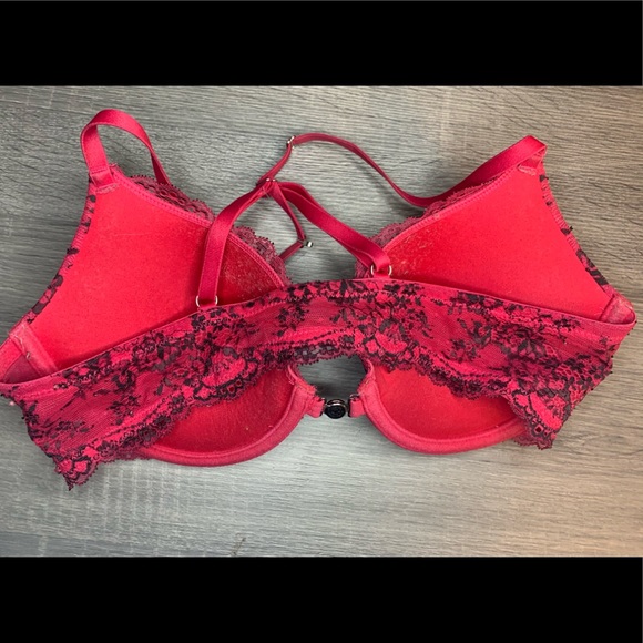 Lace Bra - Picture 2 of 2